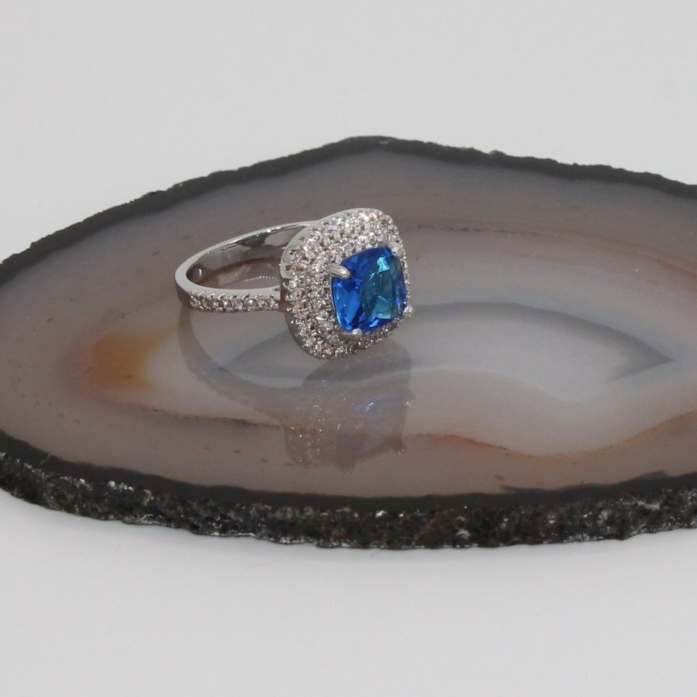 Silver 925 size 7 elegant classic halo ring